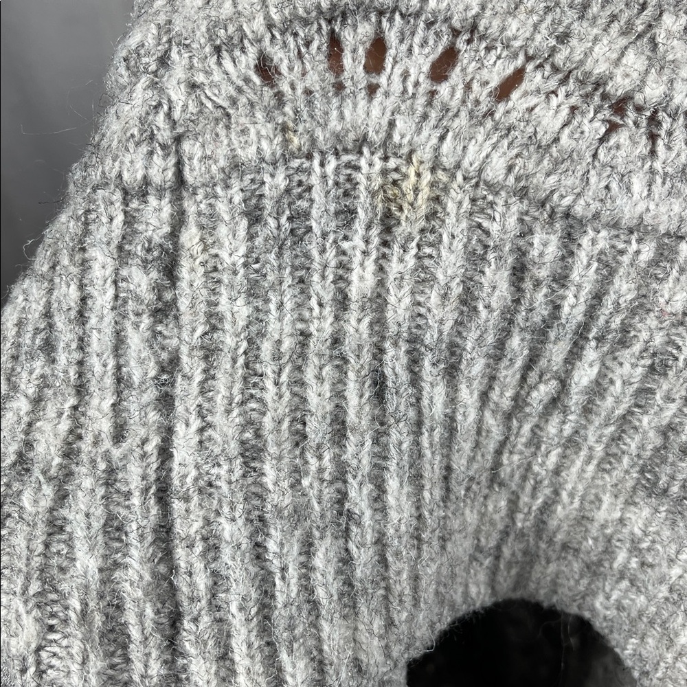 Little Lies Gray Crewneck Sweater. - Picture 10 of 10